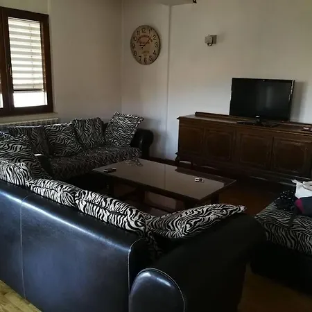 George Apartment